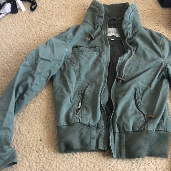 Army green utility jacket - Picture 1 of 1